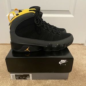 Air Jordan Retro 9 “University Gold” Mens Size 12